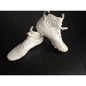 Under Armour Spotlight Lux MC 2.0 Football Cleats 3026480-100 Men's Sz 12.5 NEW